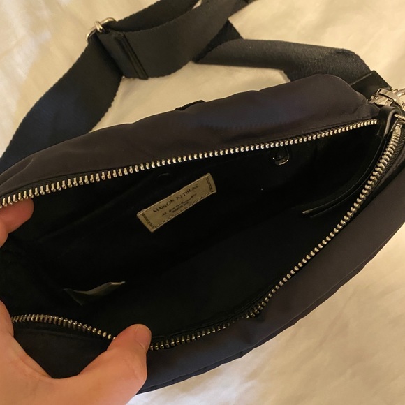 MAISON KITSUNE Camera bag worn once like new with dust bag - Picture 10 of 11